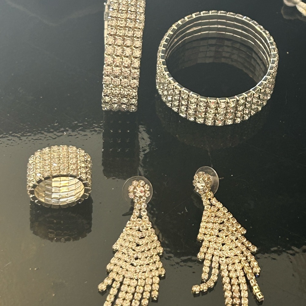 Bodybuilding competition jewelry. The shoe fairy